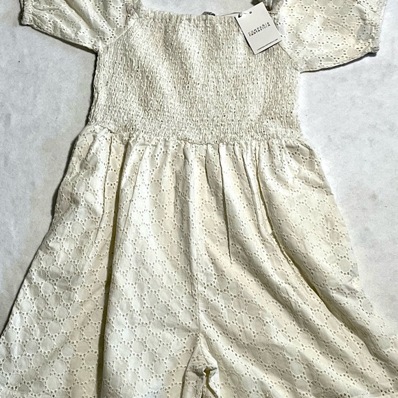 Plus size Holiday Short one piece white XL vacation. travel Curvy Vacation Short - Picture 3 of 11